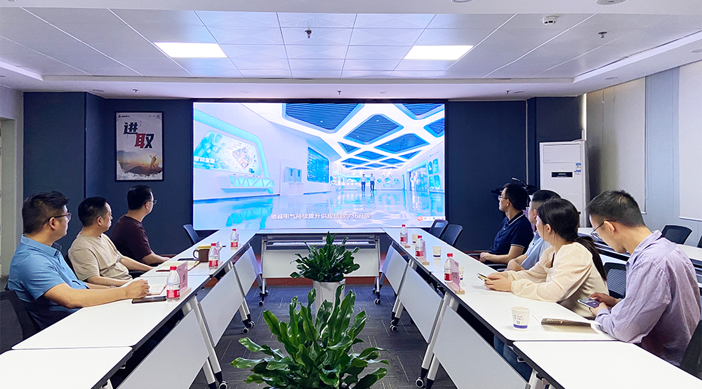 热烈欢迎河南省工信厅领导莅临驰诚BG视讯,BB电子官方网站首页,BBIN官方网站登录调研指导