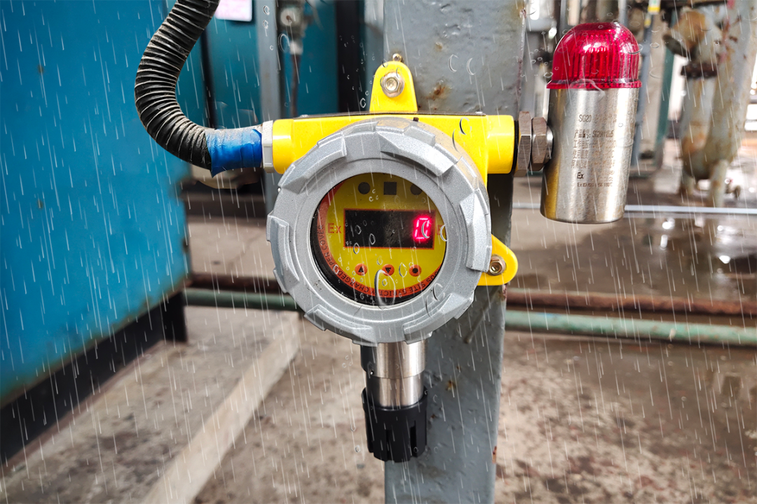 暴风雨天气 如何解决气体探测器进水问题？